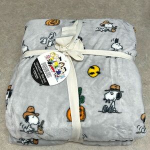 PEANUTS HALLOWEEN FULL/QUEEN BLANKET